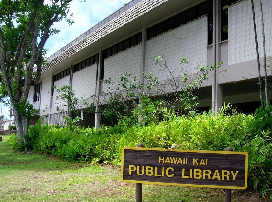 Photo of Hawaii Kai branch building