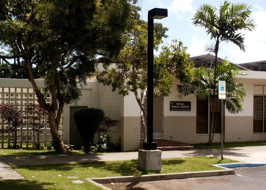 Photo of Kailua branch building