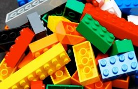Pile of colored Lego bricks