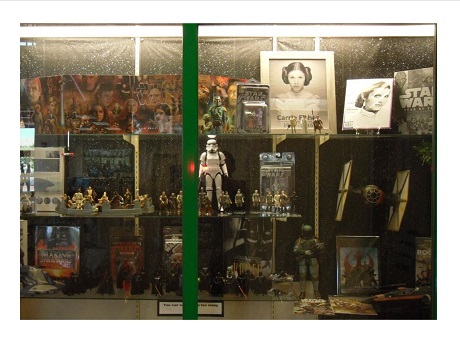 Star Wars models, books, and pictures in Kapolei Public Library first floor display case May 2017