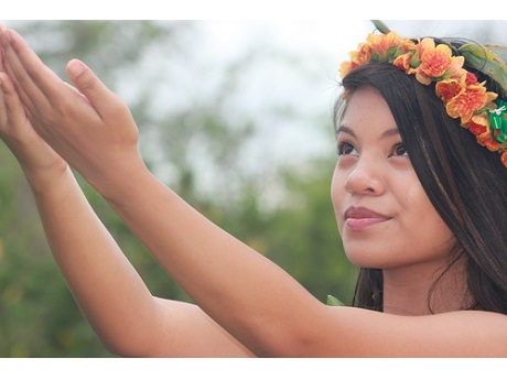 Female hula dancer