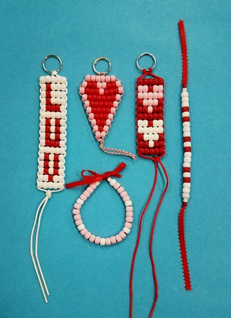 Hawaii State Public Library SystemValentine's Day Craft