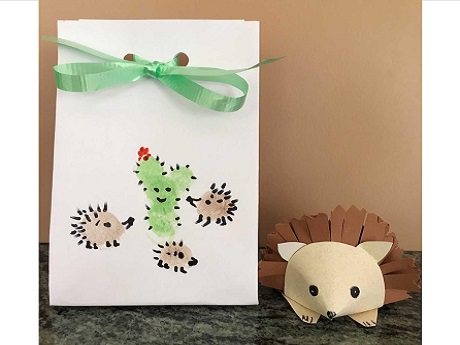 Hedgehog craft and gift bag picture