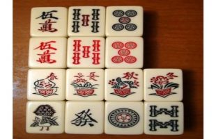Mahjong game pieces