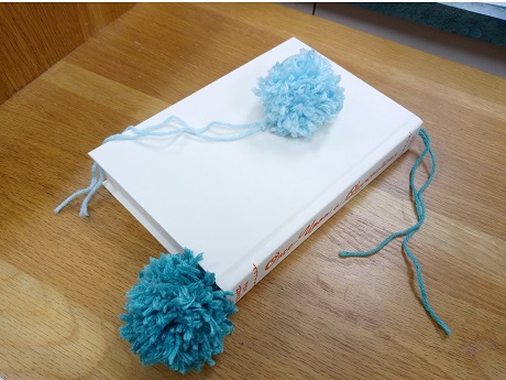 Pompom Bookmark