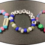 Friendship_Bracelets