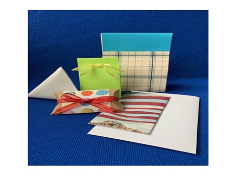 Color photo of 4 packages for the craft workshop Four Easy Packages