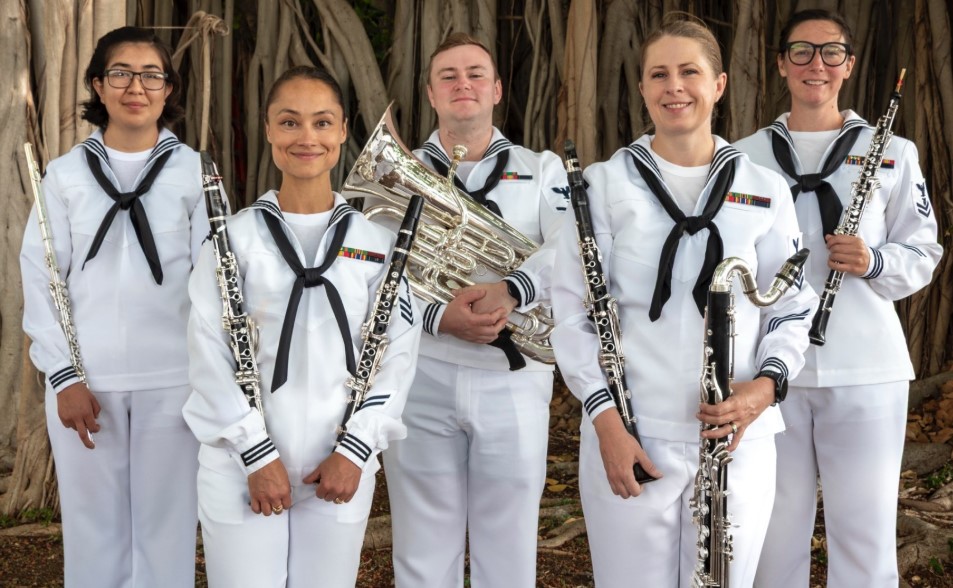 5 members of the woodwind quintet band