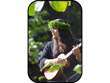 singer Maka Gallinger holding ukulele in natural background