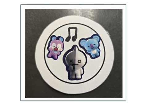 circle with musical notes and bt21 characters