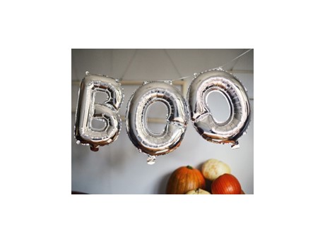 "BOO" balloon sign